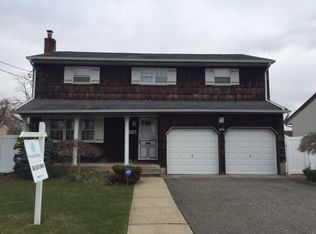 1876 Decatur Ave, Bellmore, NY 11710