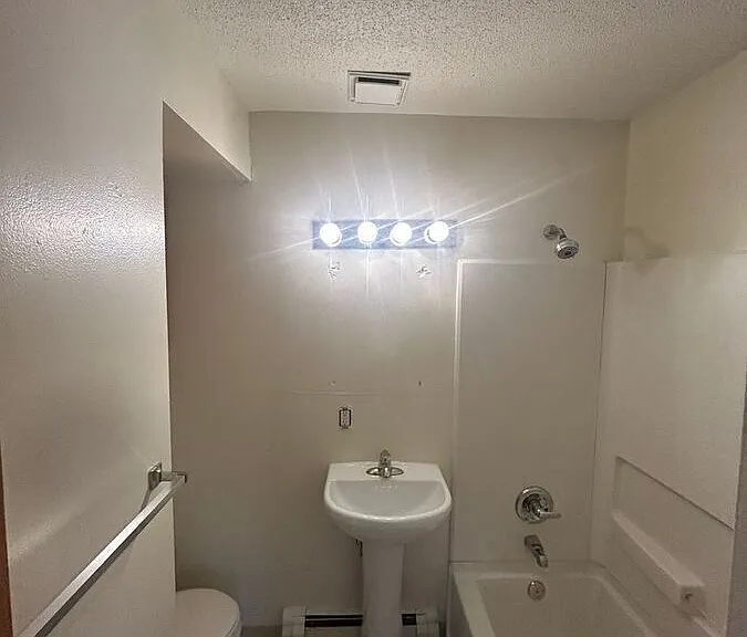 3727 University Ave #4 — Photo 4