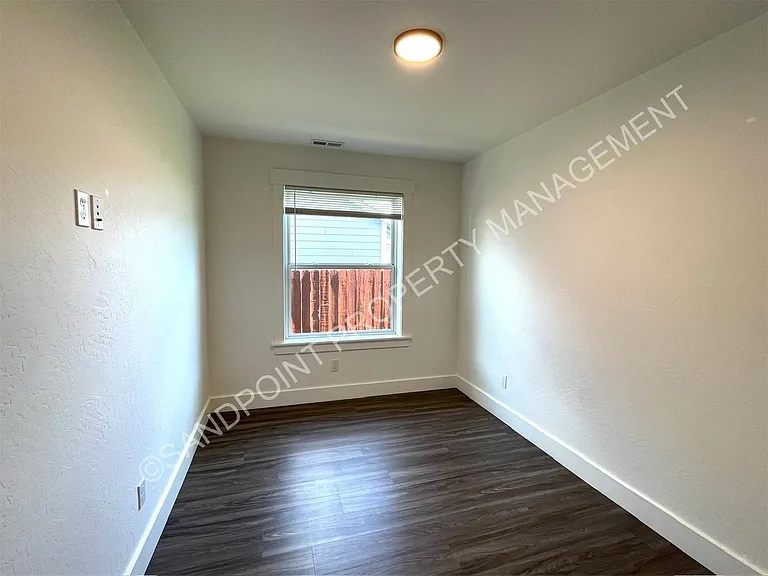 3101 Spring Creek Way — Photo 26