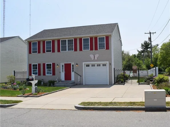 1 Pershing St, East Providence, RI 02914