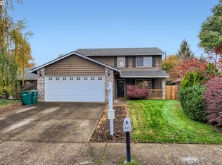 959 SE Oak St, Dundee, OR 97115