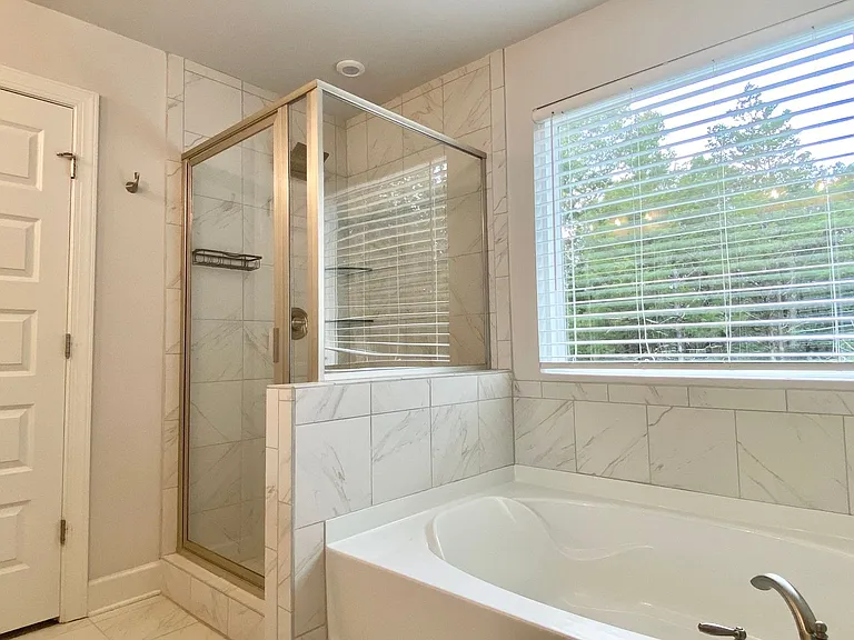 502 Doxford Dr — Photo 23