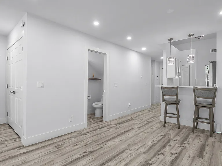 11903 Apache Ave #3 — Photo 13