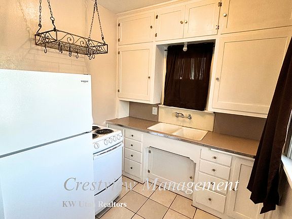 5th image of 501 12th St APT 1
