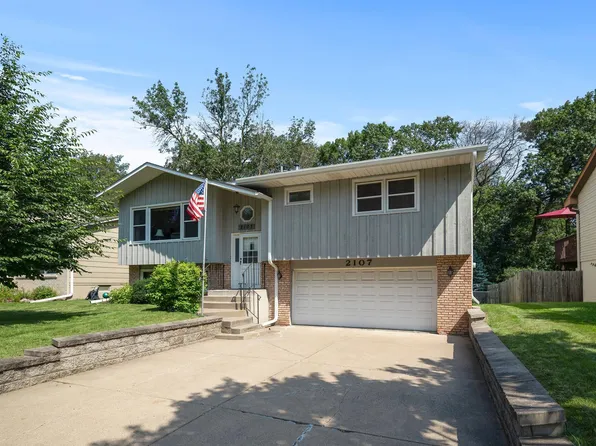 2107 Burke Ave E, North Saint Paul, MN 55109