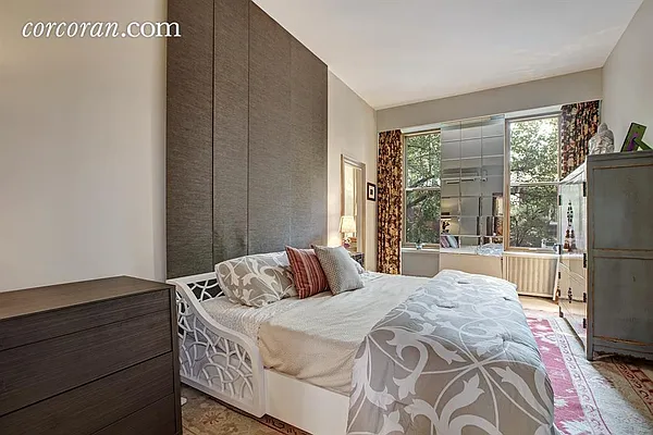 Rented by Corcoran | media 32