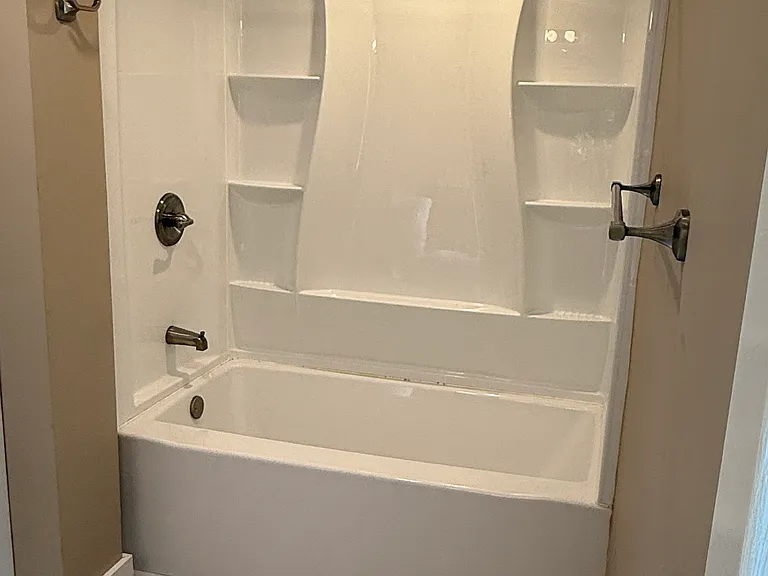 213 N Normal St — Photo 8