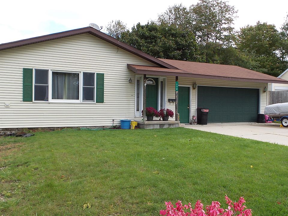 1st image of 170 S 6th St