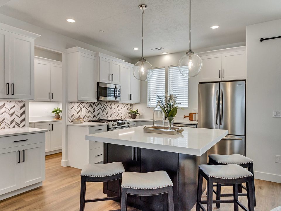 Home Run Kitchen and Island Daybreak Sky Terrace Collection