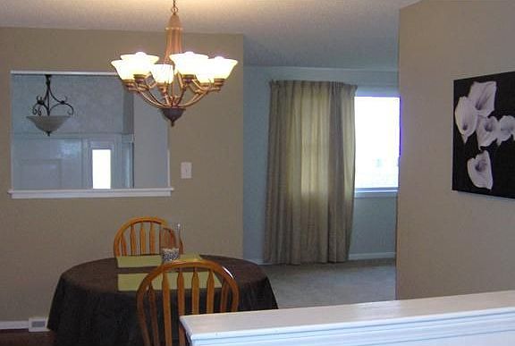 5th image of 139 N Seine Dr