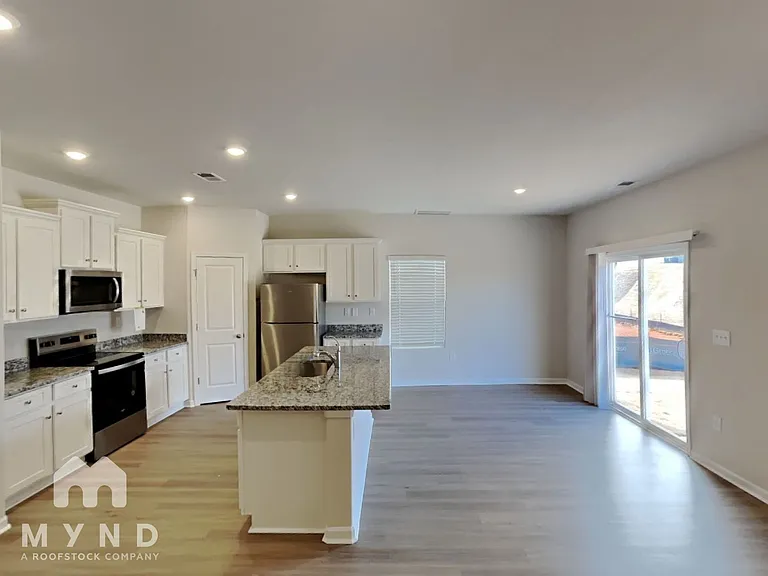 110 Lightning Dr — Photo 5
