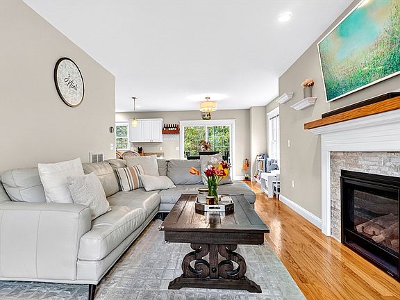 4th image of 96 Turtle Brook Rd #183