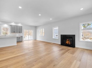 335 Salem St, North Andover, MA 01845