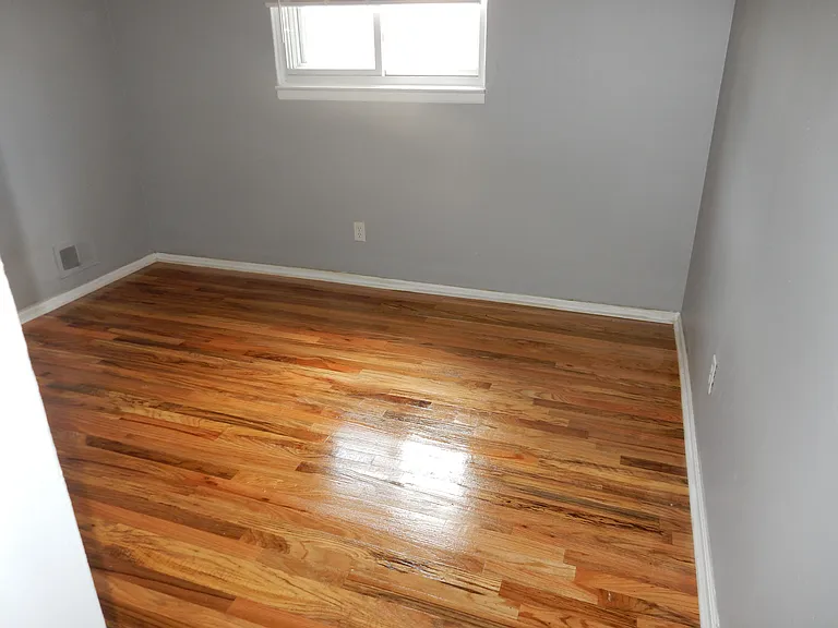 6342 Harold St — Photo 4