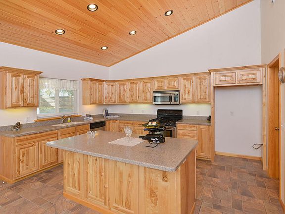 2nd image of 45211 Cosmosview Ct
