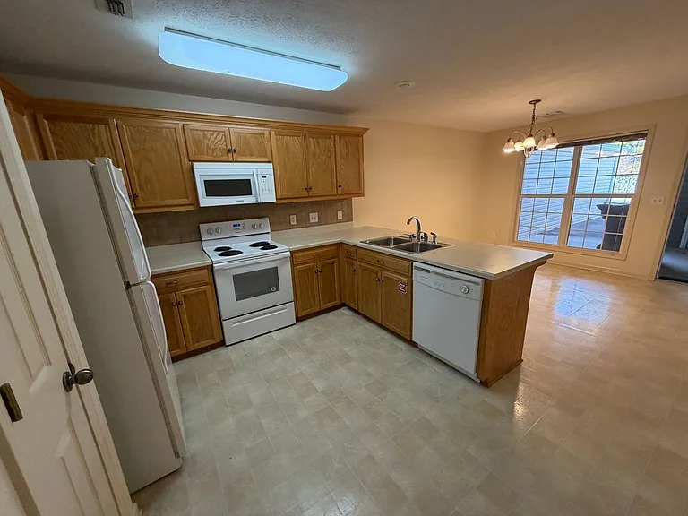 1482 Bailee Way SW — Photo 5