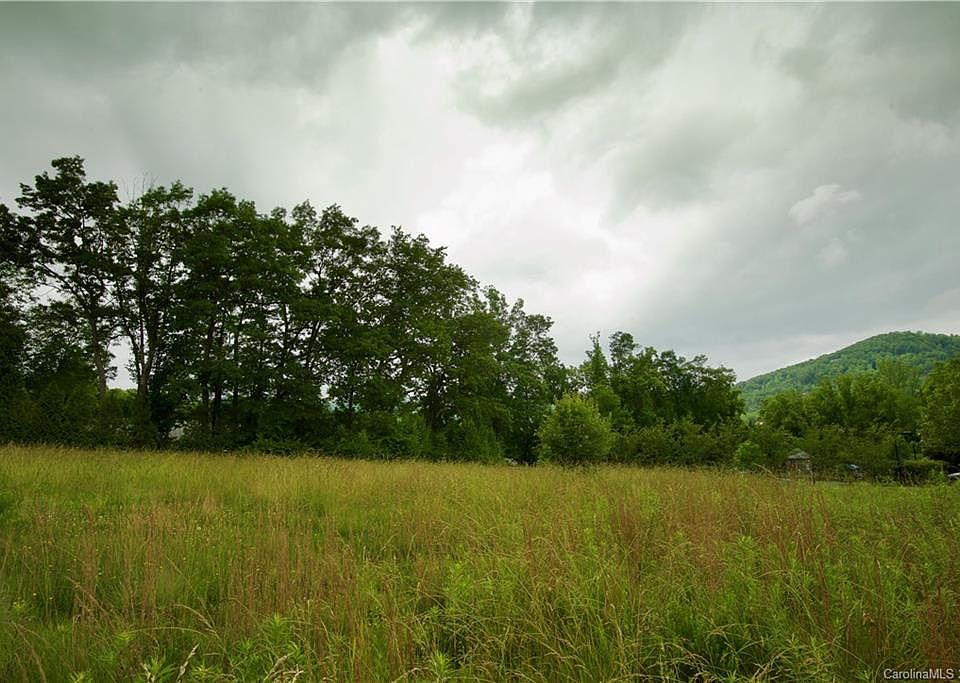 2nd image of 61 Running Creek Trl #30