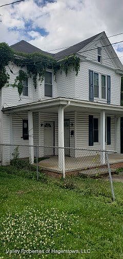 1st image of 670 Winchester Ave #2
