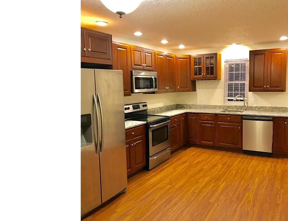 2nd image of 503 Magnolia Ct