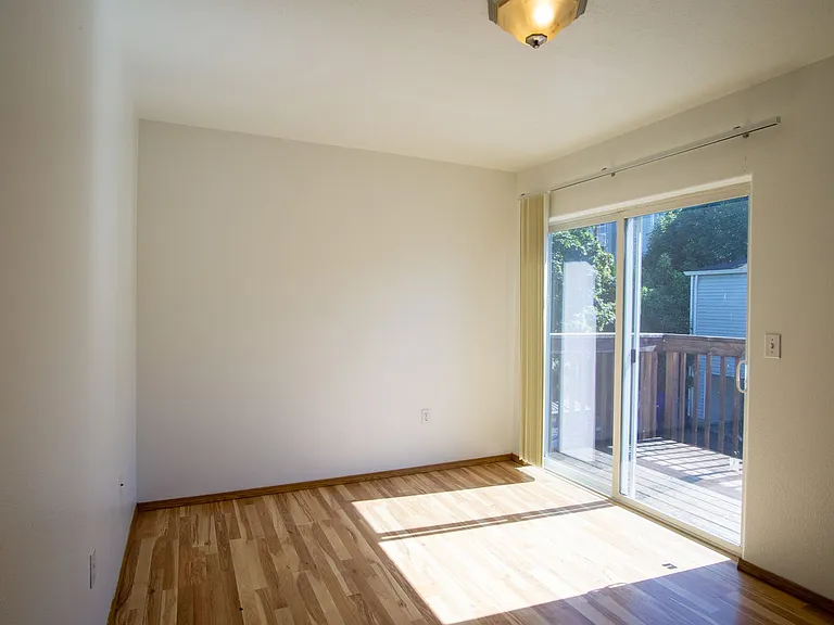 2891 SE Division St #6 — Photo 6