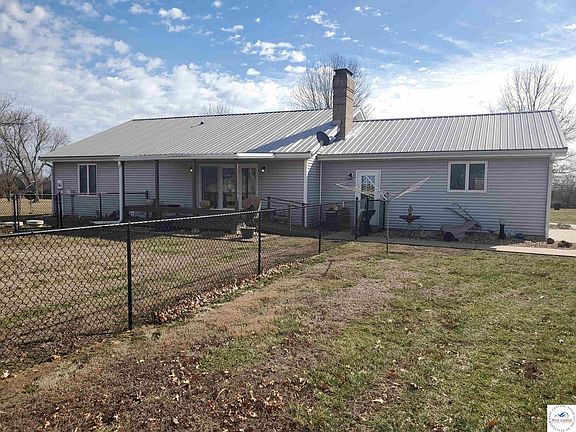 3rd image of 49 SW 450th Rd