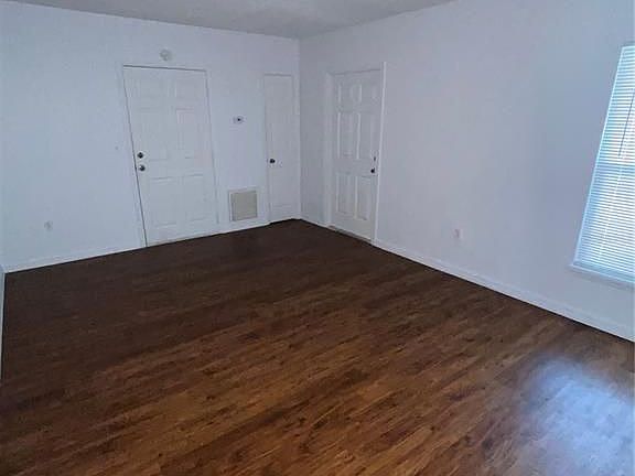 3rd image of 1725-4 NE 2nd St