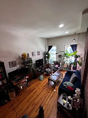 Rented by City Connections Realty | media 4