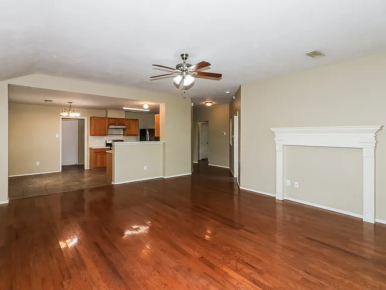 6618 Sutton Meadows Dr — Photo 5
