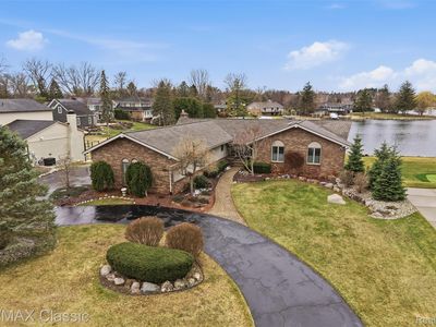 4871 Winewood Ln, Commerce Township, MI, 48382