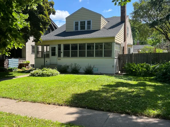 1174 Lexington Pkwy N, Saint Paul, MN 55103