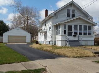 120 Meadow Ct, Barberton, OH