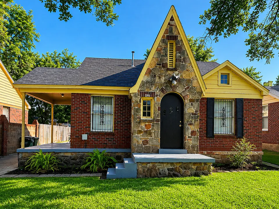 605 E McKellar Ave