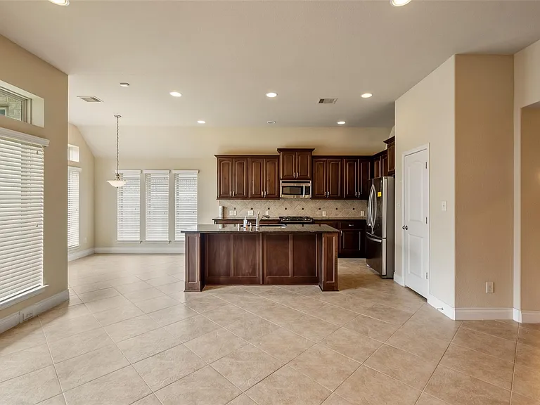 29022 Crested Butte Dr — Photo 5