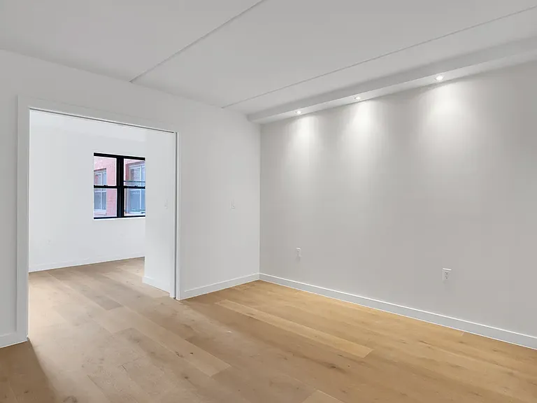 10 Rutgers St #8AA — Photo 2