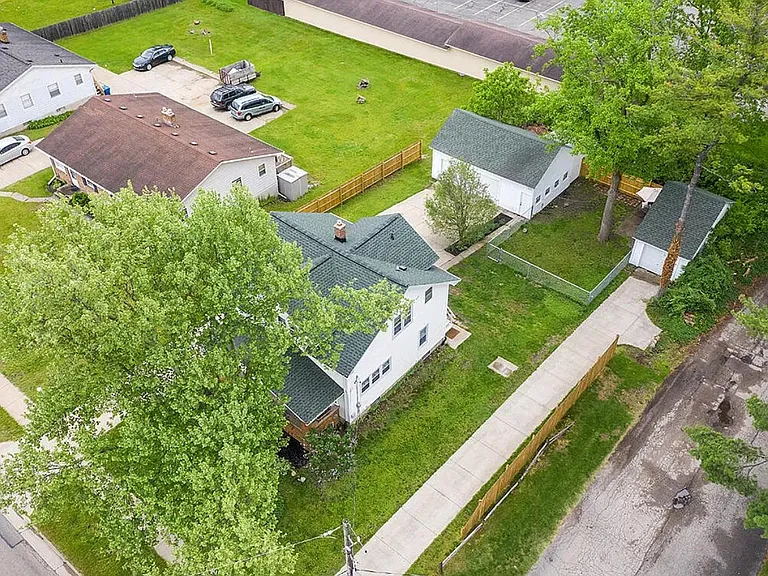 3350 Byron Center Ave SW — Photo 21