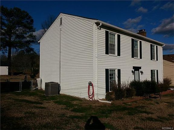 4th image of 8708 Lakefront Dr