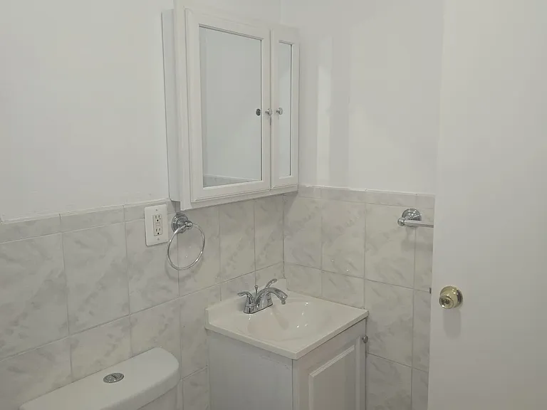 9 Hunterfly Pl #C1 — Photo 13