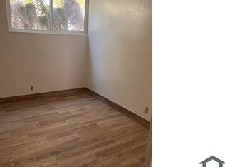 3235 N Fruit Ave #D, Fresno, CA 93705