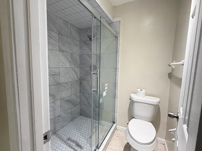 1302 Saint Andrews Rd — Photo 8