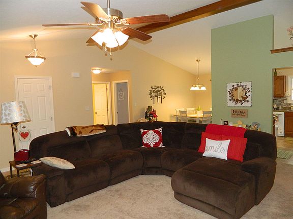3rd image of 3425 S Glasgow Cir