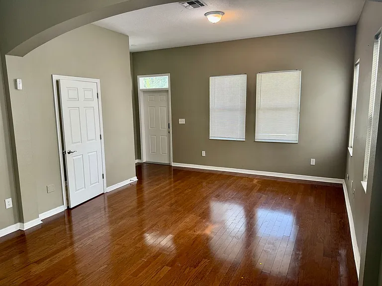1808 E. Columbus Drive — Photo 9