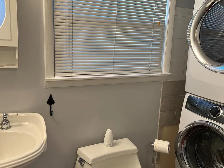 513 Creek Crossing Rd NE — Photo 5