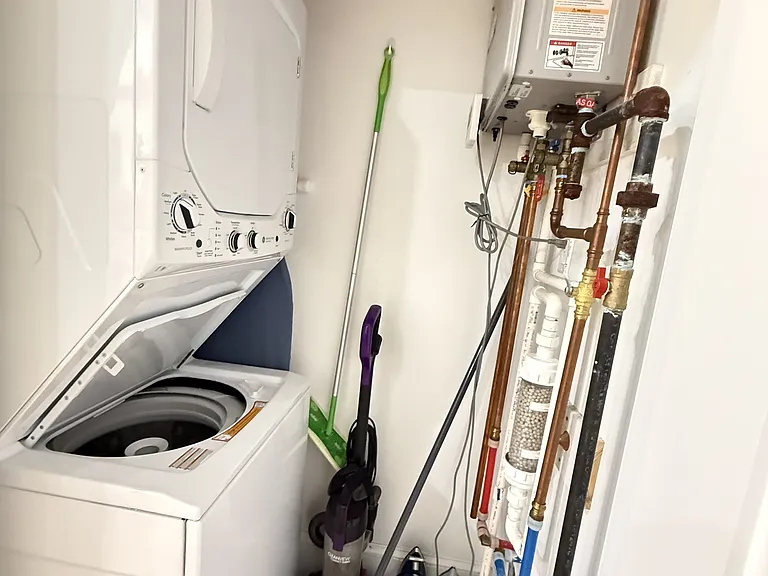 58 Foster St #1A — Photo 6