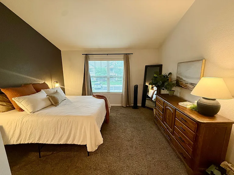 5225 White Willow Dr #210 — Photo 15
