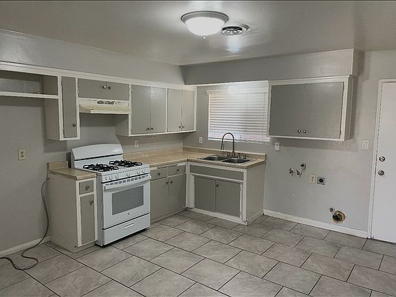3rd image of 211 Ferguson Ave #B