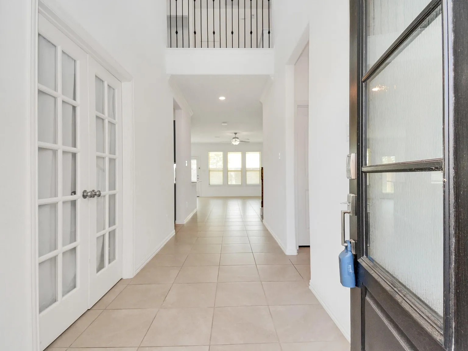 4 bed, 3.5 bath, 2772 sqft, $3,000 — Photo 3
