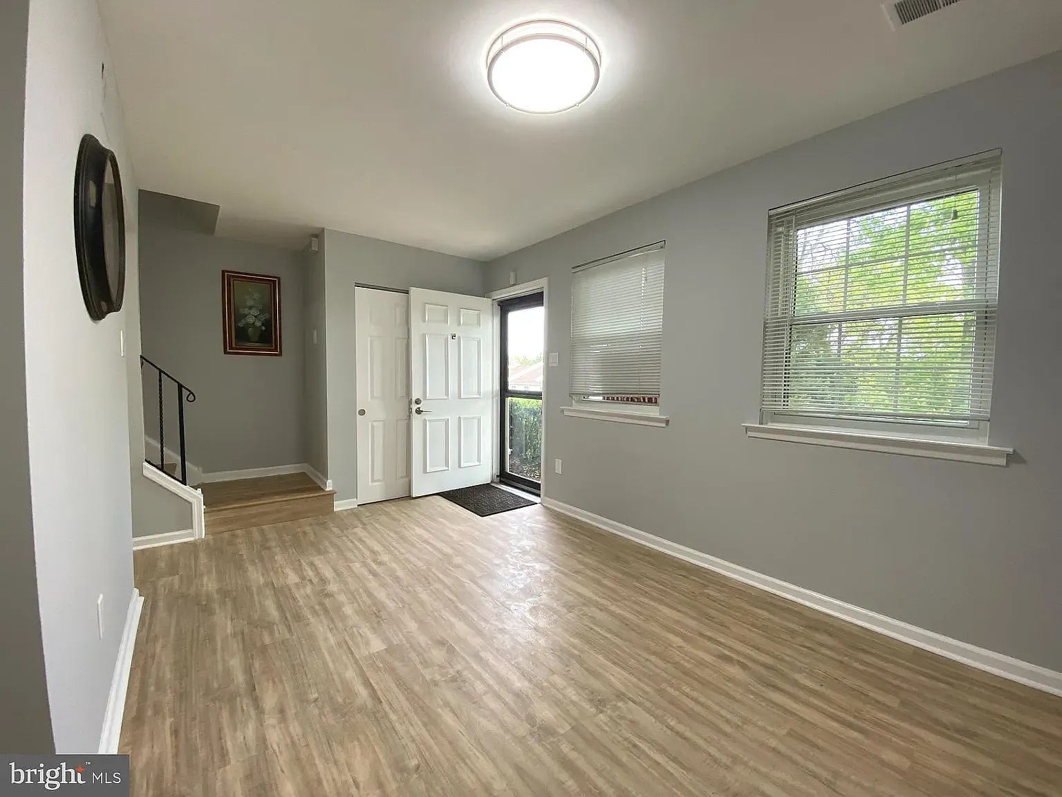 2 bed, 1.5 bath, 1278 sqft, $2,450 — Photo 3