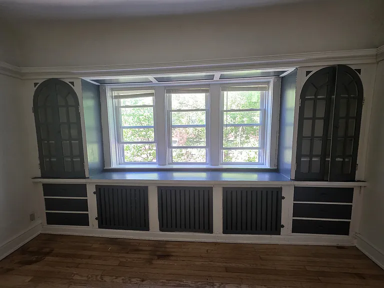 2528 N Maryland Ave #2 — Photo 3