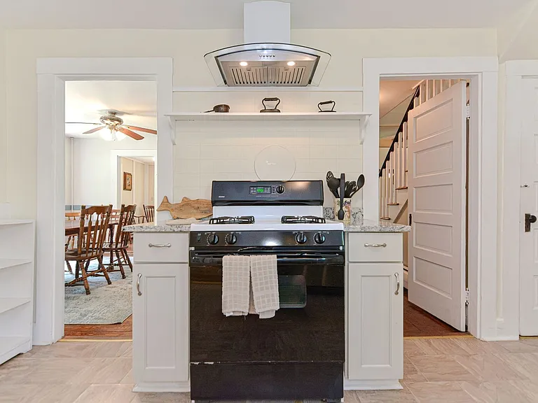 31 Chester Sq — Photo 13
