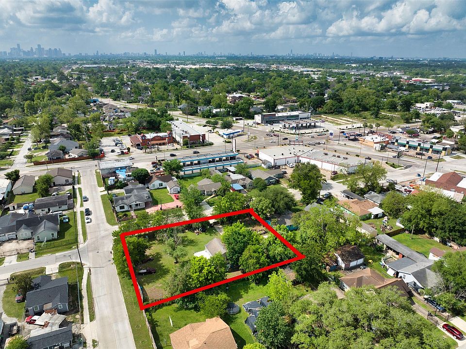 1st image of 135 Luther St